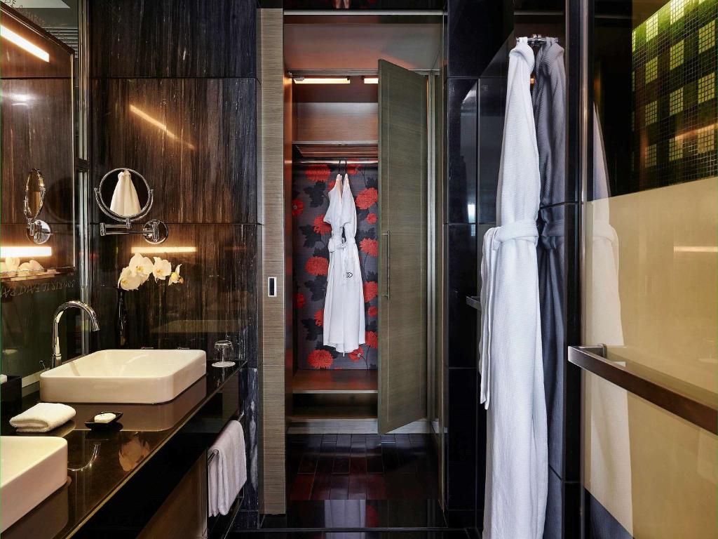 Khách sạn Sofitel Sài Gòn