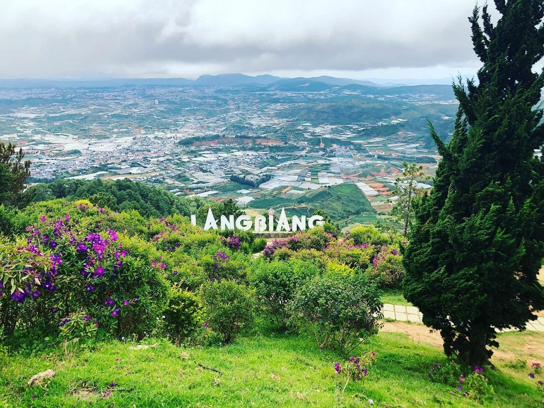 Khu du lịch Langbiang gần La Sapinette Hotel Dalat