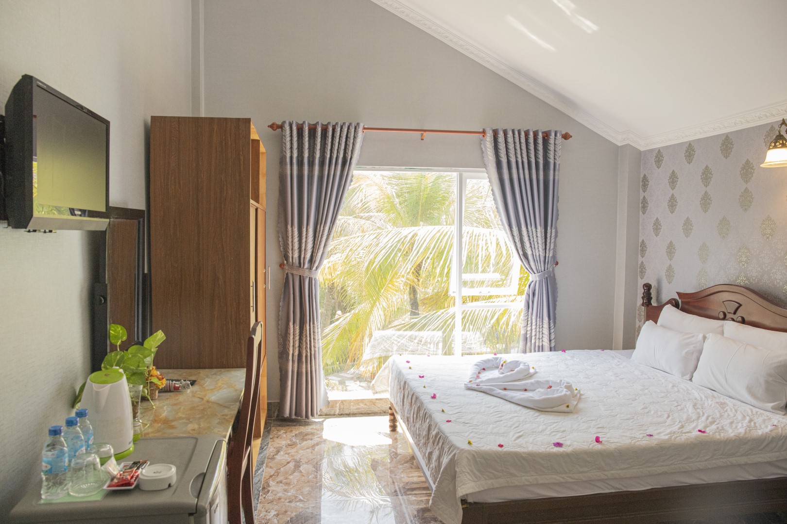 Mui Ne Paradise Resort - Nghỉ dưỡng ven biển Phan Thiết 