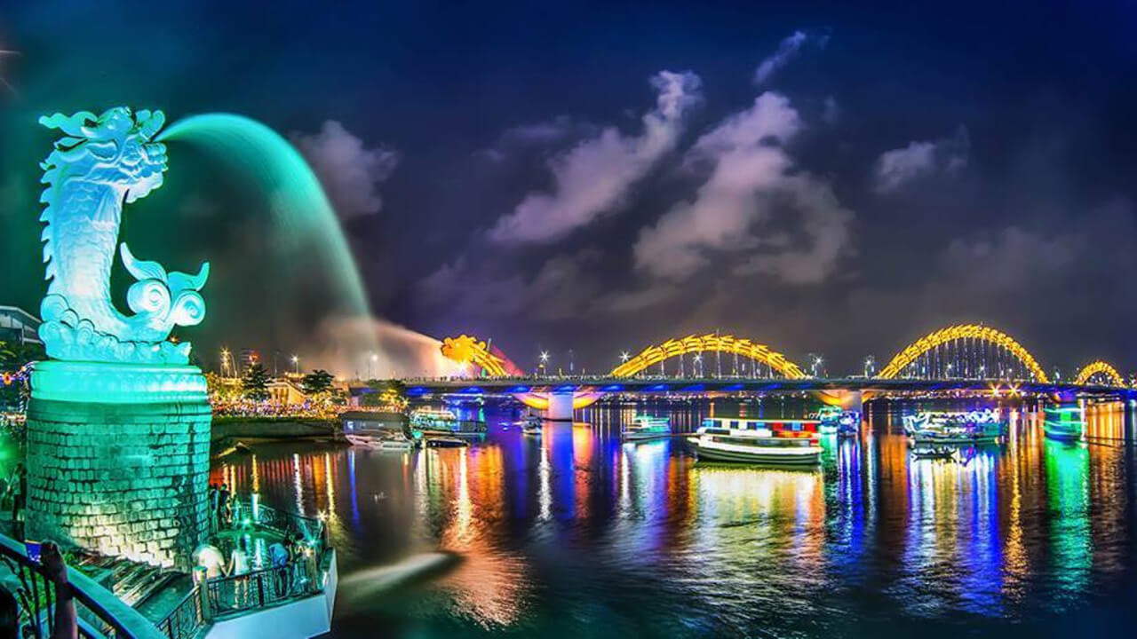 Cầu Rồng gần Rosamia Da Nang Hotel