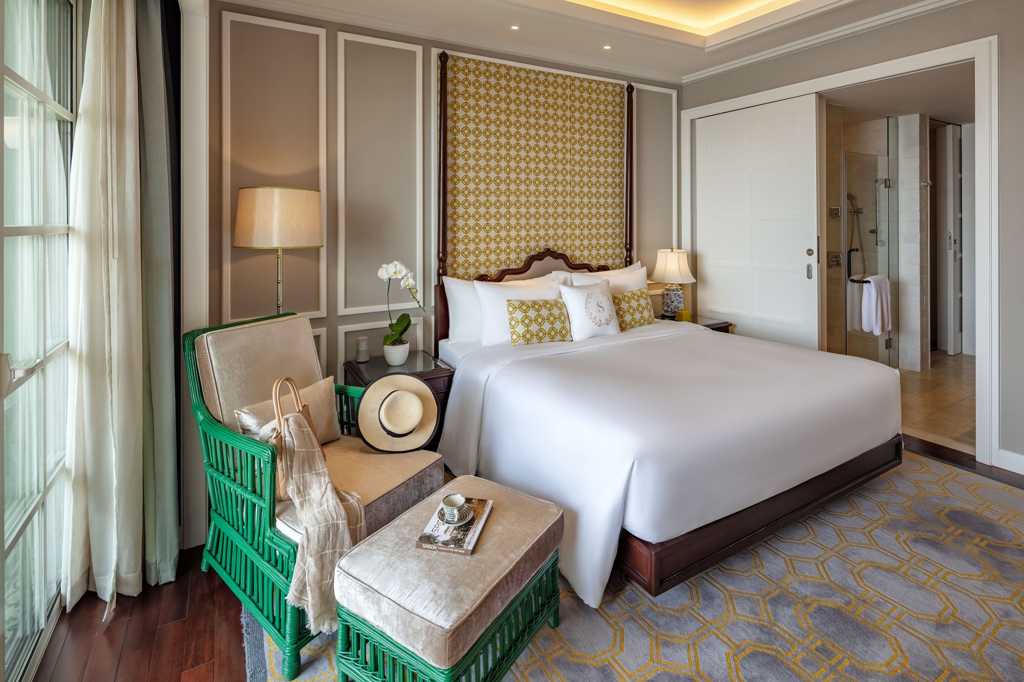 Saigon Mia