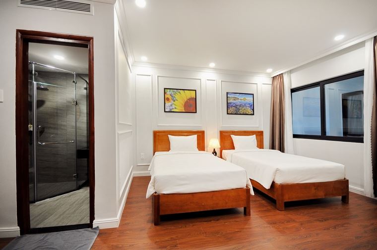 sunflower hotel