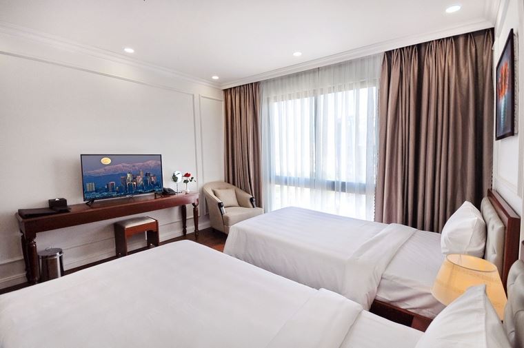 sunflower hotel