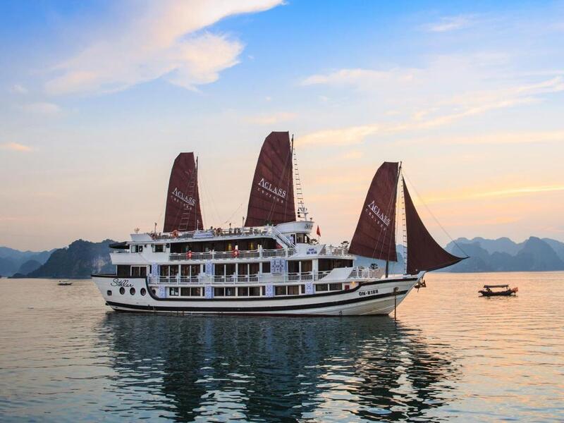 Aclass Stellar Cruise - Du thuyền sang trọng giữa thiên nhiên