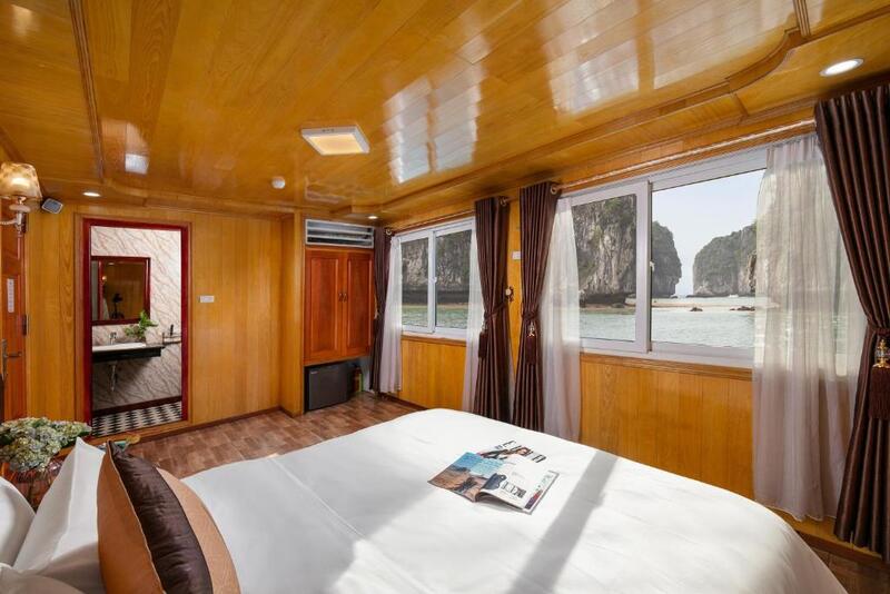 Azela Cruise - Du thuyền đẹp nhất Vịnh biển Hạ Long