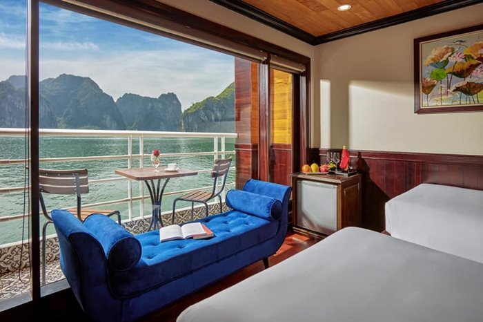 Du thuyền Camellia Cruise - Khám phá cảnh quan tuyệt mỹ