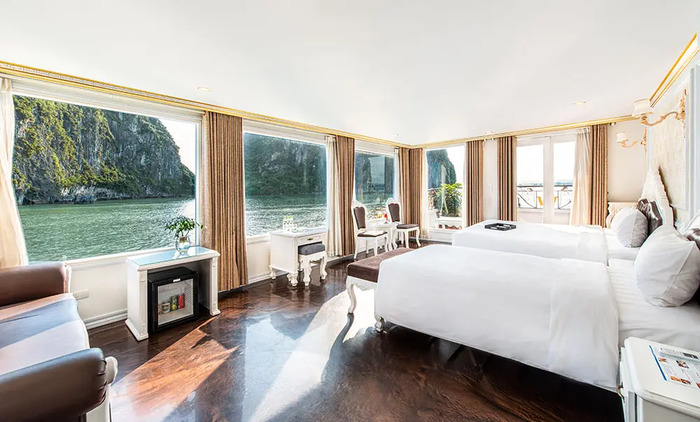 Dynasty Cruise Halong - Du thuyền 5 sao đẳng cấp hoàng gia
