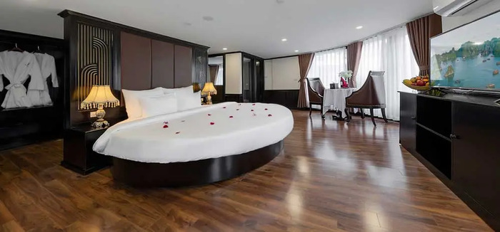 Khám phá du thuyền Emotion Cruise Halong Bay mê quên lối về