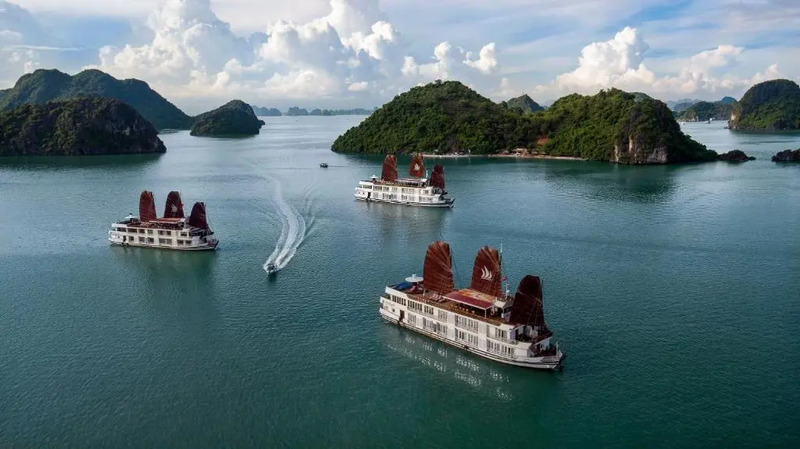 Glory Legend Cruise - Du thuyền đẳng cấp 4 sao Hạ Long