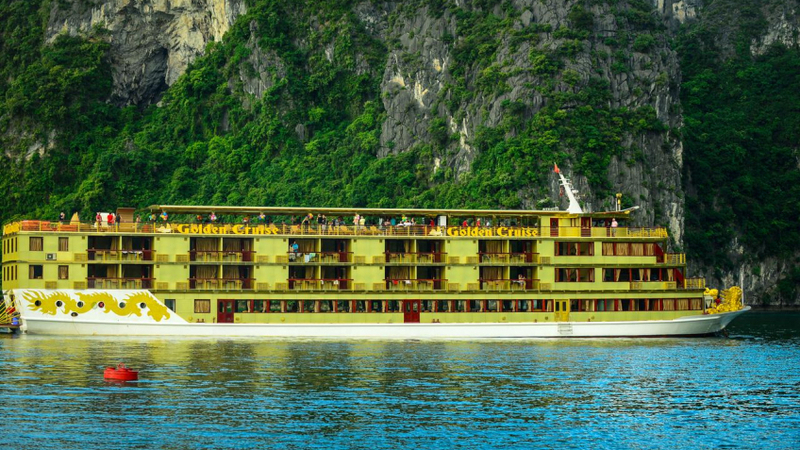 Golden Bay Cruise Halong Bay - Viên ngọc lấp lánh ở Hạ Long