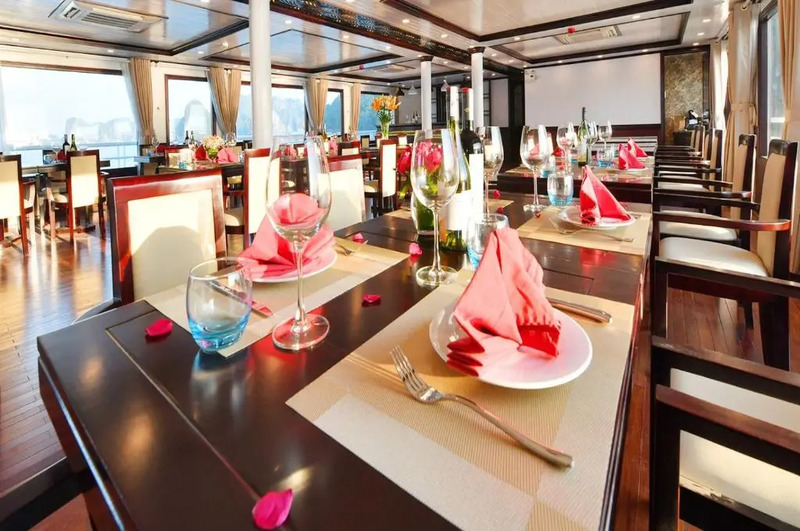 du thuyền Hạ Long Sapphire Cruise