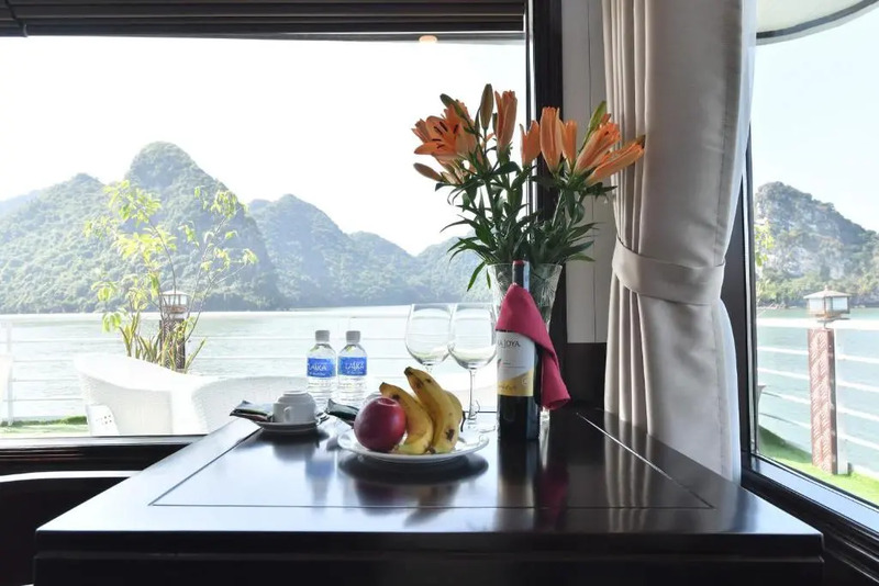 Halong Sapphire Cruise Vietnam - Du thuyền 5 sao đẳng cấp