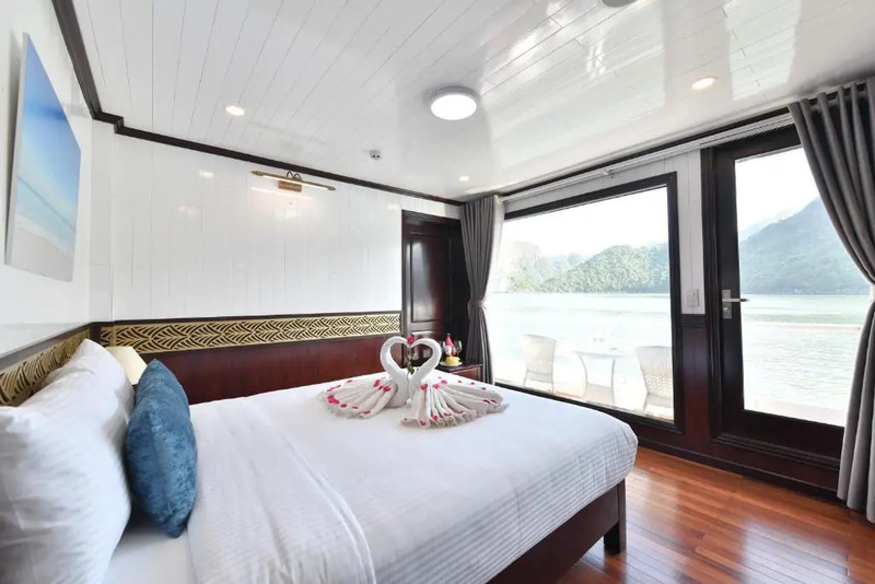 du thuyền Hạ Long Sapphire Cruise