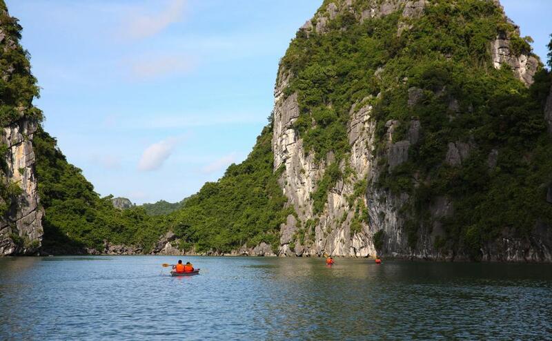 du thuyền Halong Silversea