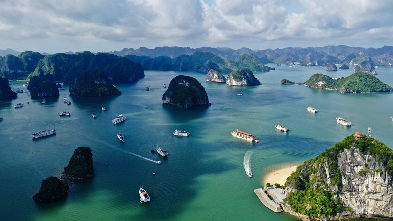 du thuyền Halong Silversea