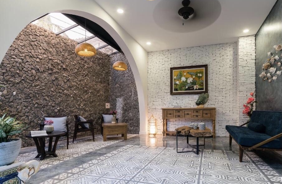 Khách sạn Moonlight Phan Thiết
