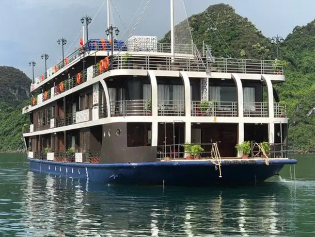La Pandora Cruise - Du thuyền sang trọng giữa vịnh Hạ Long