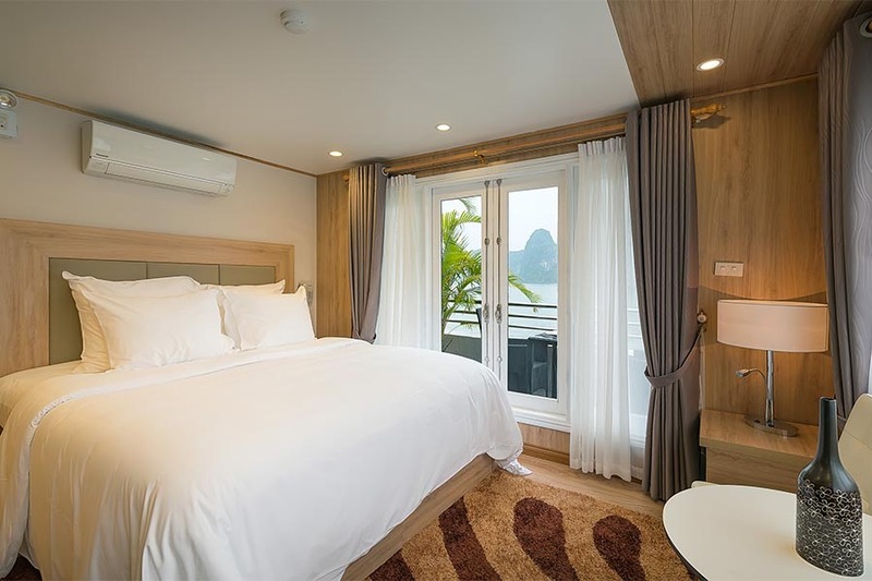 La Vela Classic Cruise - Thiên đường nghỉ dưỡng giữa vịnh