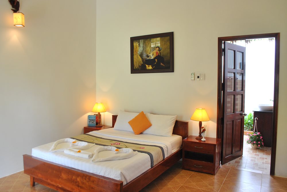 Mango Home Riverside
