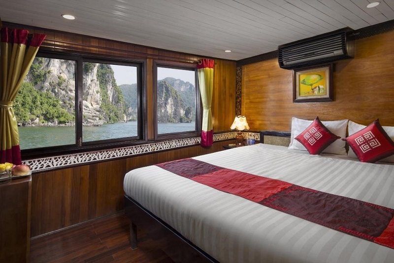 Peace Charm Cruise - Du thuyền 3 sao tại Hạ Long