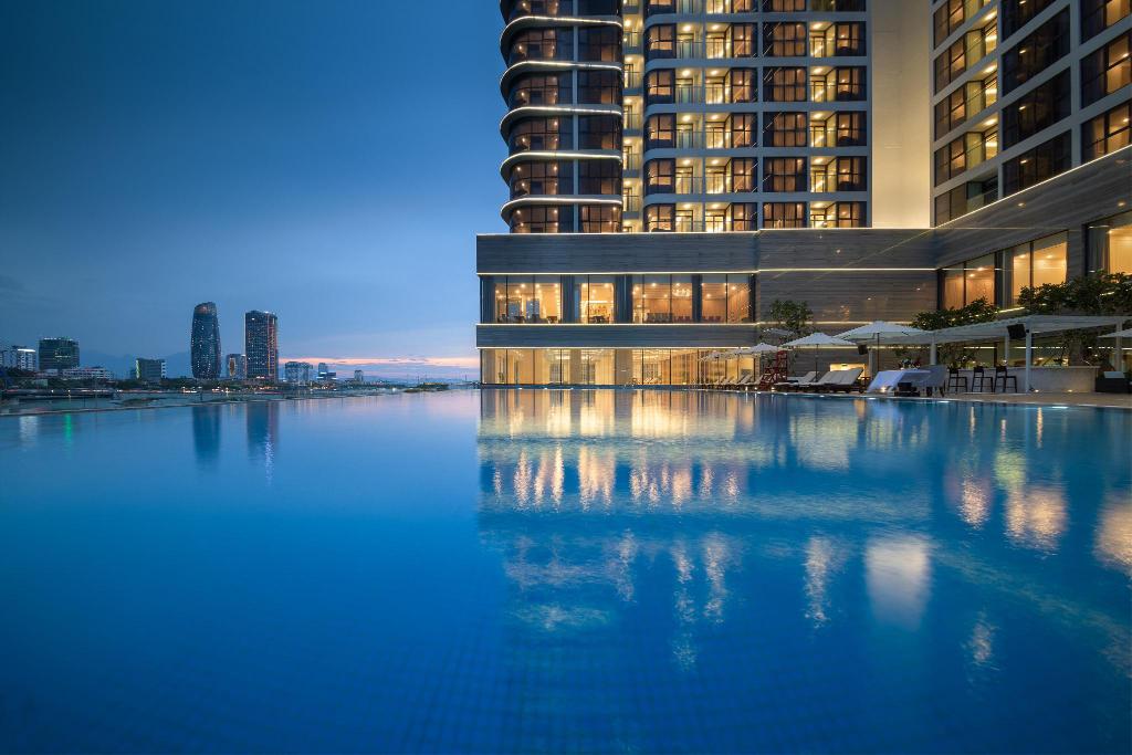 Meliá Vinpearl Danang Riverfront tham khảo