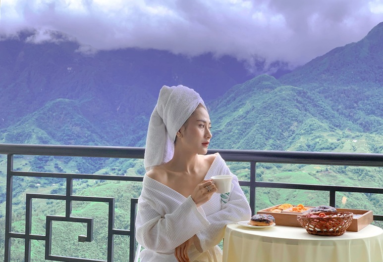 White Cloud Restaurant
