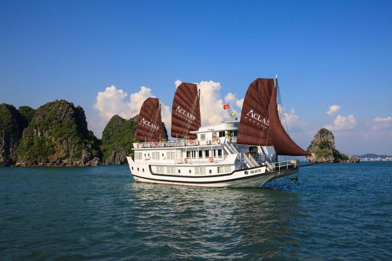 Aclass Legend Cruise - Trải nghiệm nghỉ dưỡng trên du thuyền