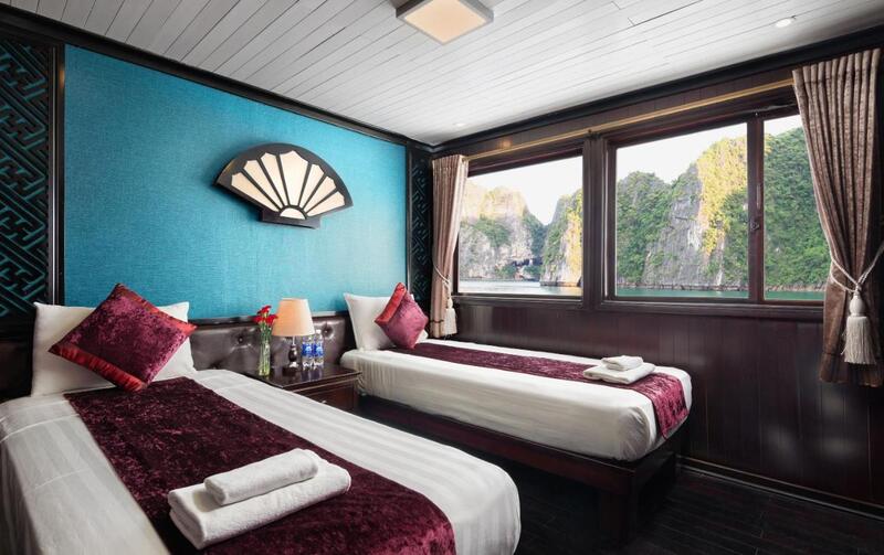 Aclass Legend Cruise - Trải nghiệm nghỉ dưỡng trên du thuyền