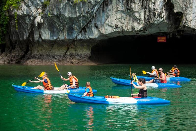 Bhaya Classic Cruise - Du thuyền sang trọng bậc nhất