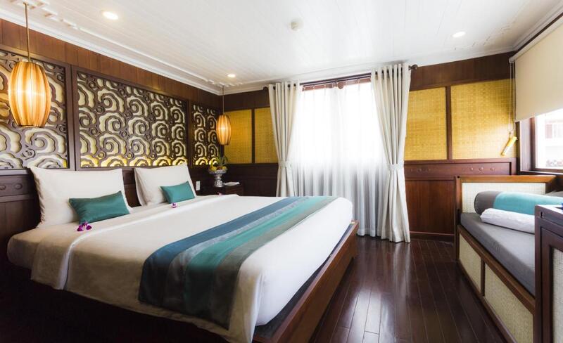 Bhaya Classic Cruise - Du thuyền sang trọng bậc nhất
