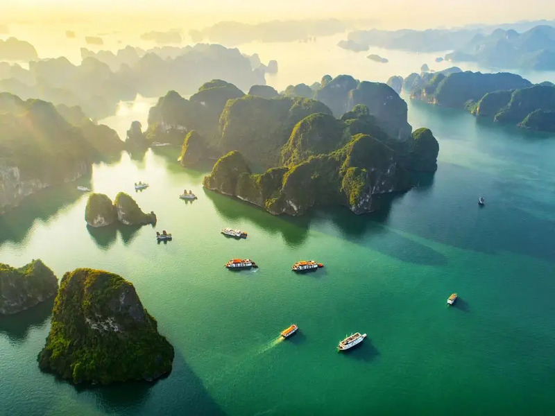 Du thuyền Âu Cơ
