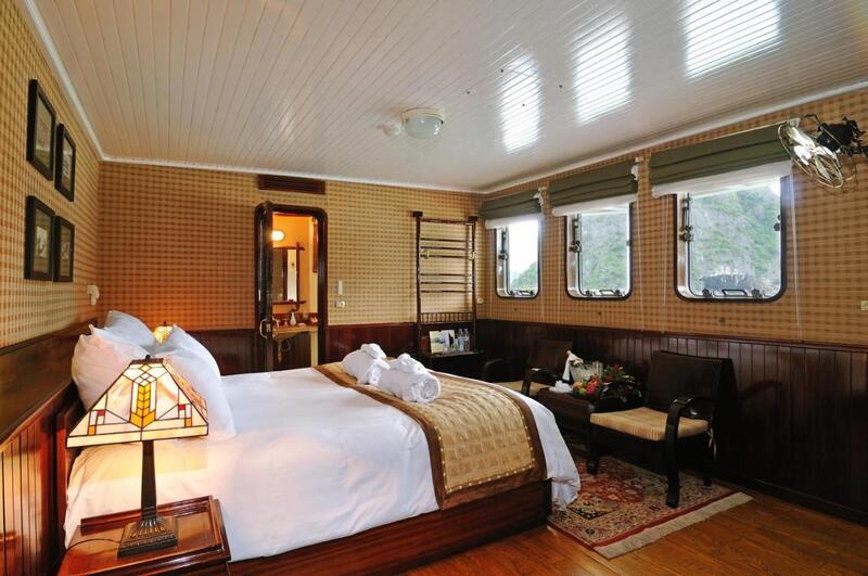 Emeraude Classic Cruise - Trải nghiệm du thuyền 5 sao