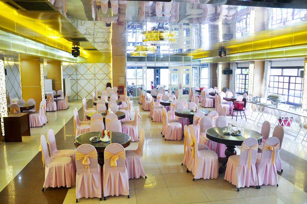 Khách sạn Nhất Quý Tây Ninh - Màu đỏ mạnh mẽ