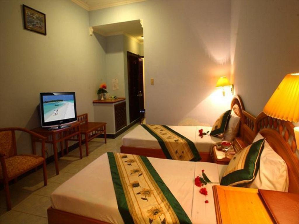 Khách sạn Đồi Dương