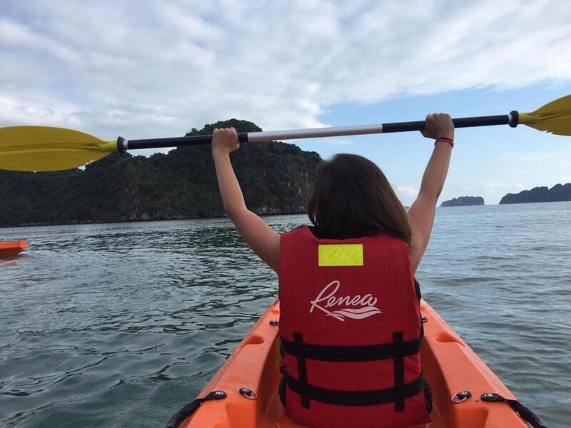 du thuyền Renea Cruise
