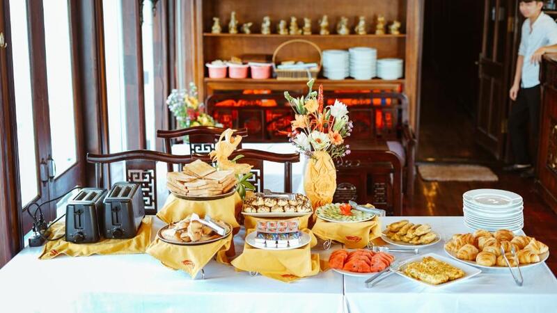 du thuyền Renea Cruise