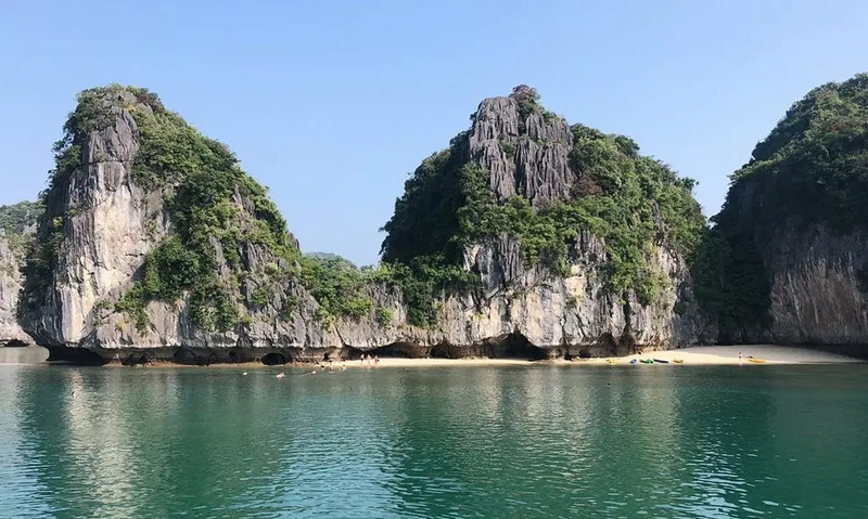 du thuyền Era Cruises