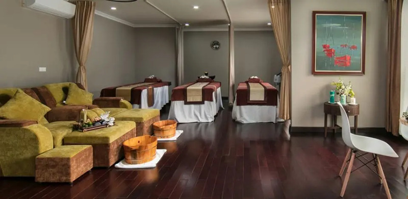 du thuyền Era Cruises
