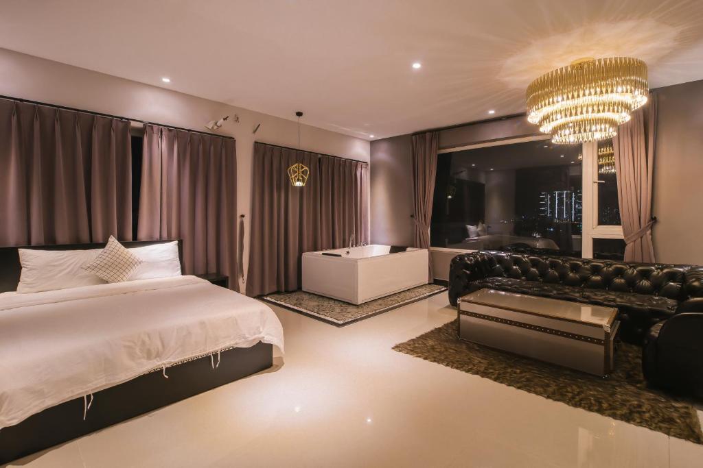 A In Hotel Riverside