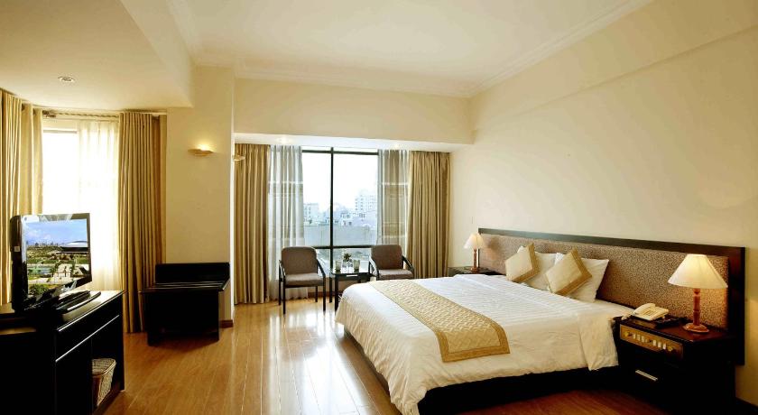 Leaf Signature Hotel