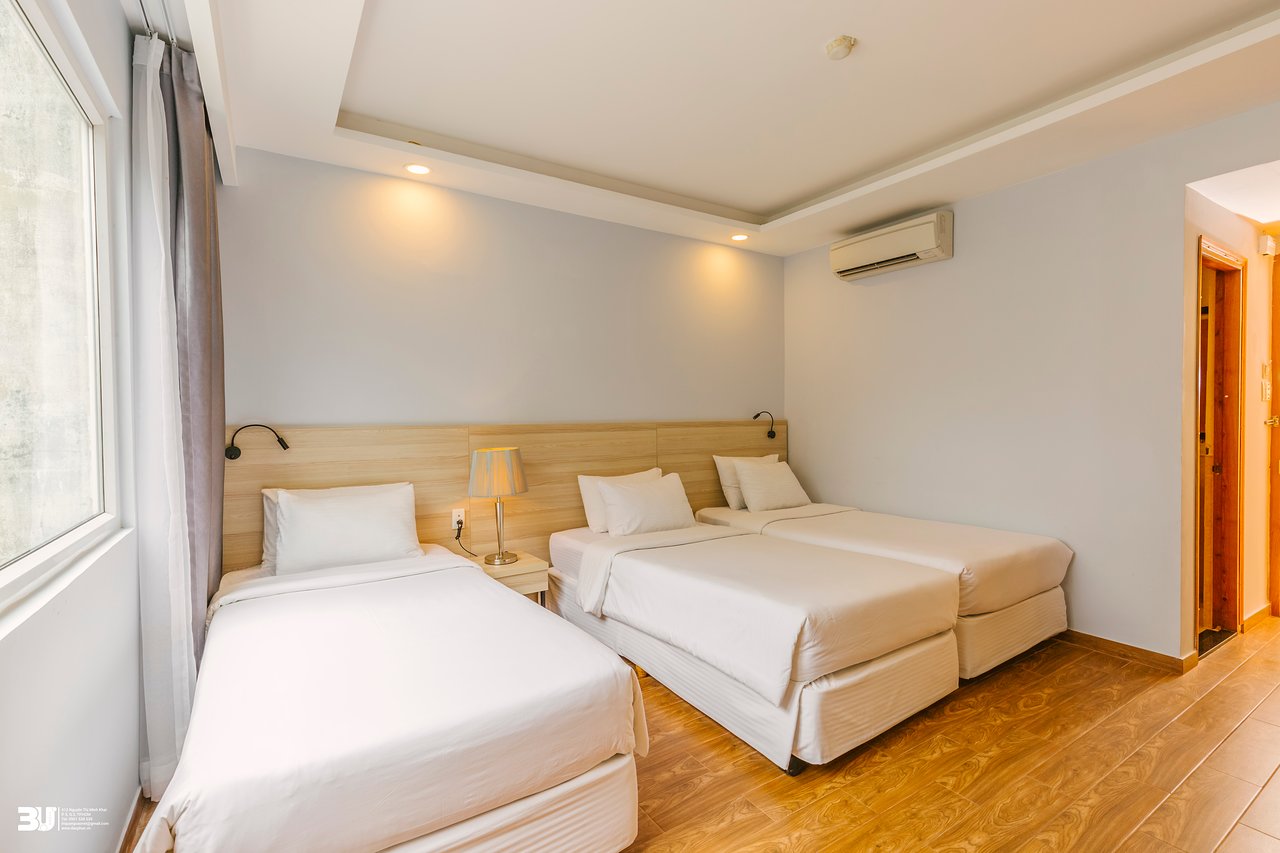 Sen Việt Hotel