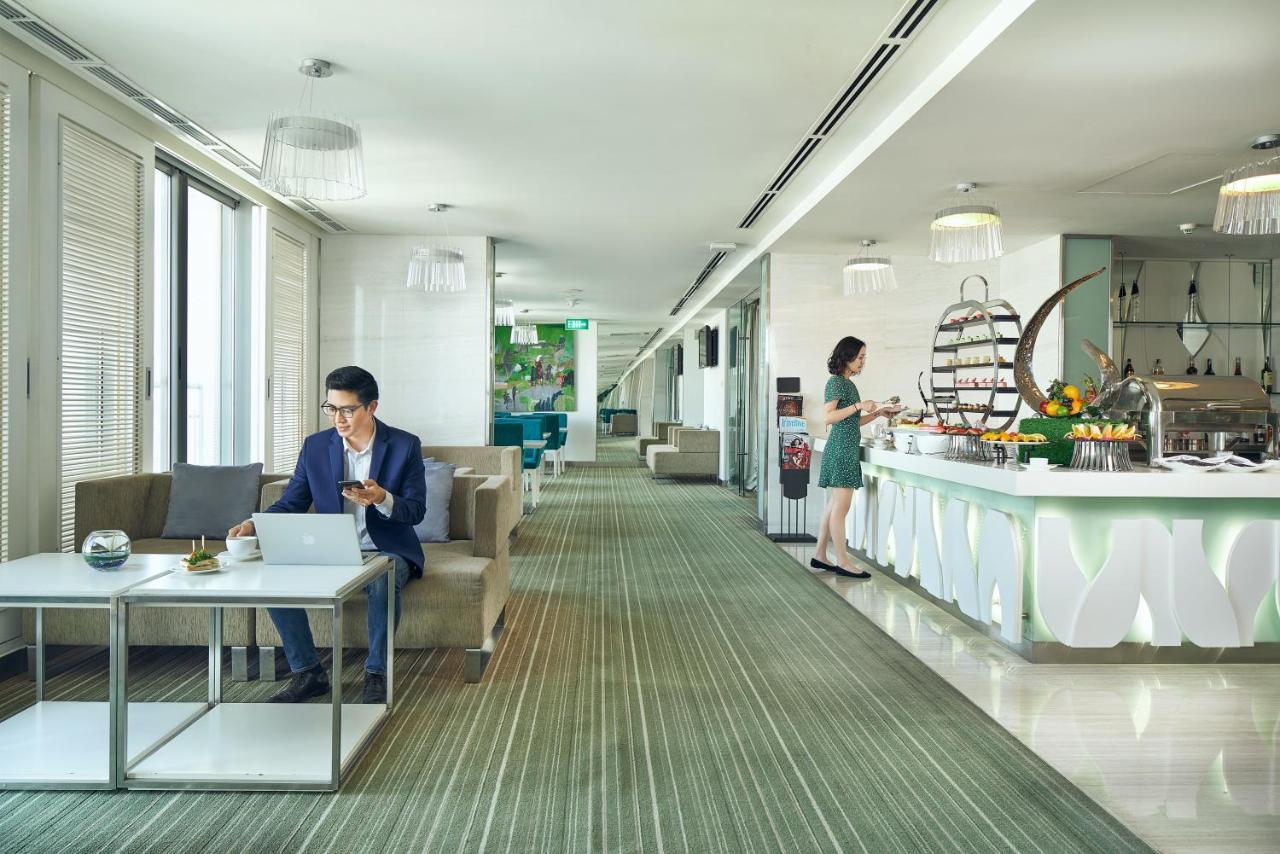 Novotel Sai Gon được thiết kế theo lối kiến trúc hiện đại và sang trọng