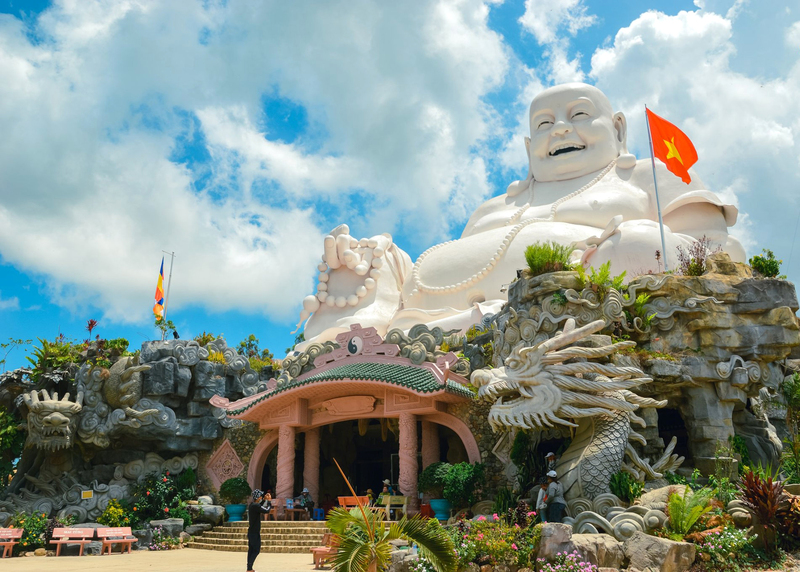 Núi Cấm