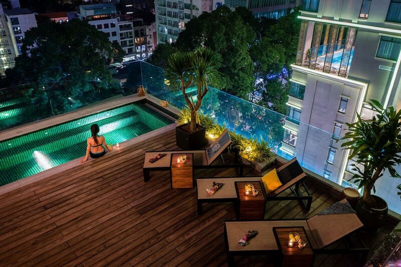 Hồ bơi Jacuzzi