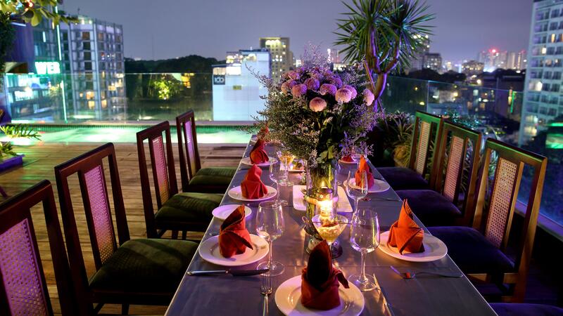 Ylang Rooftop Bar