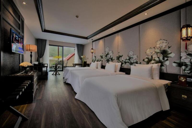 Hạng phòng Balcony Triple Suite