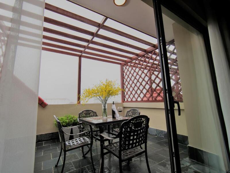 Hạng phòng Balcony Family Suite