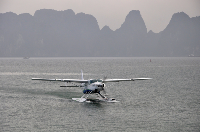thuy-phi-co-ha-noi-ha-long-15