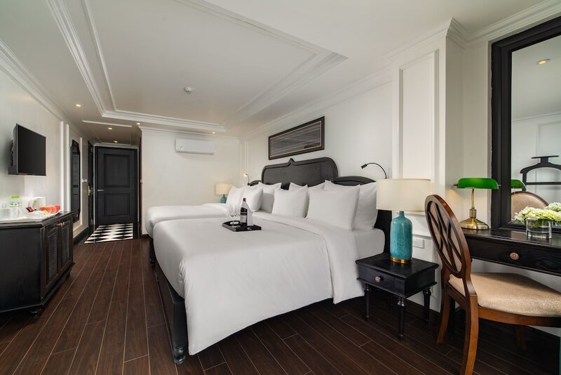 Phòng Deluxe một giường đôi hoặc hai giường đơn view núi 