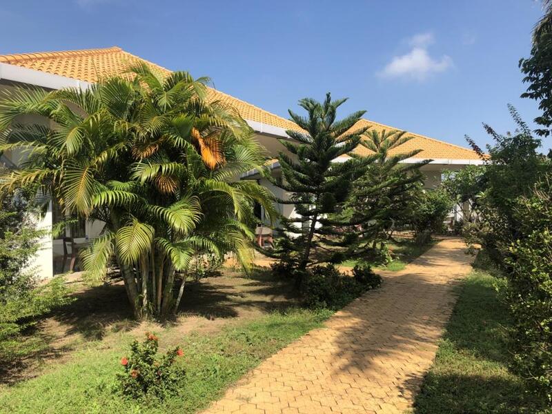 Top 20 resort miền Tây độc đáo nhất được đông đảo du khách yêu thích